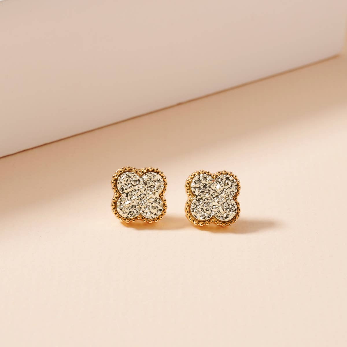 Flower Stud Earrings: White