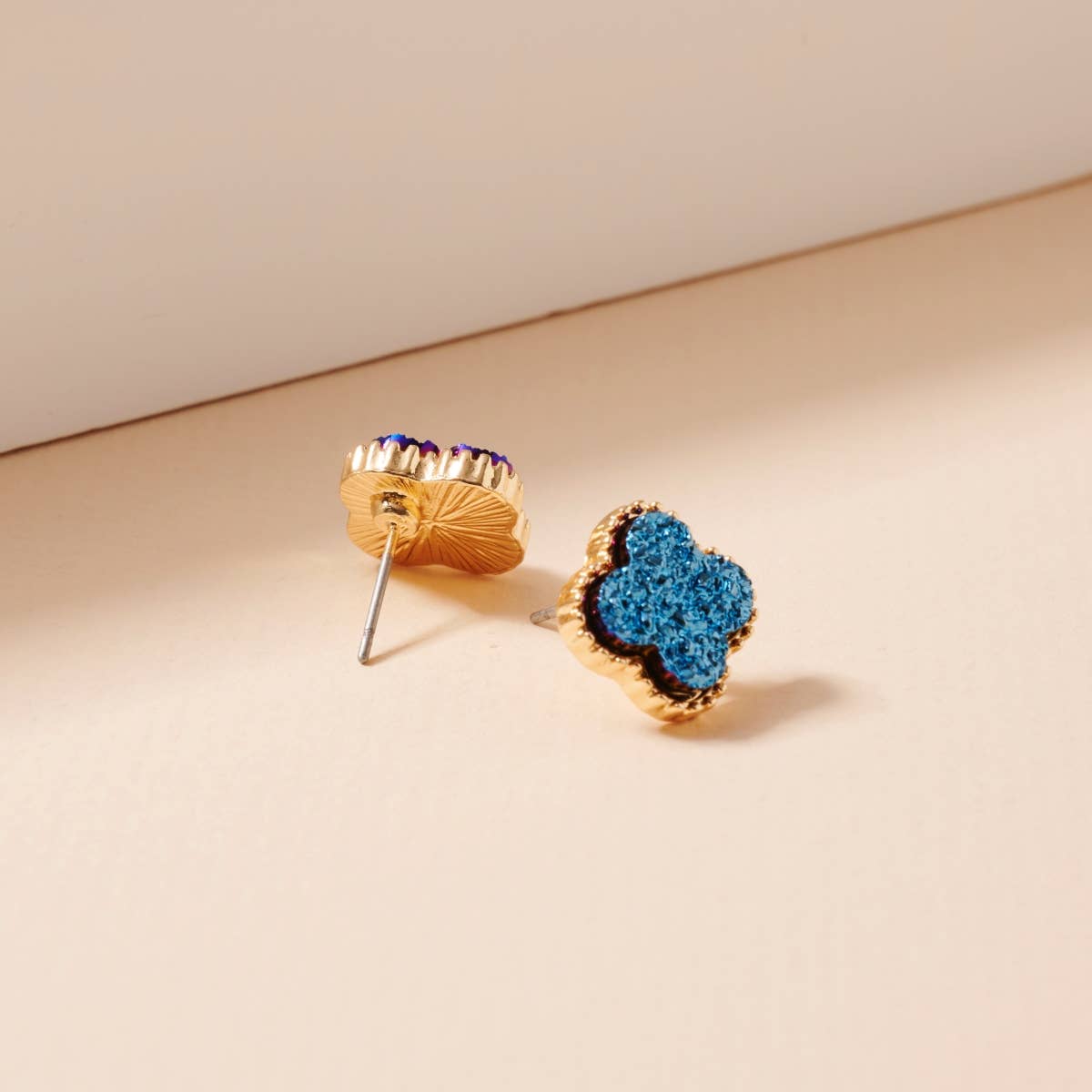 Flower Stud Earrings: White