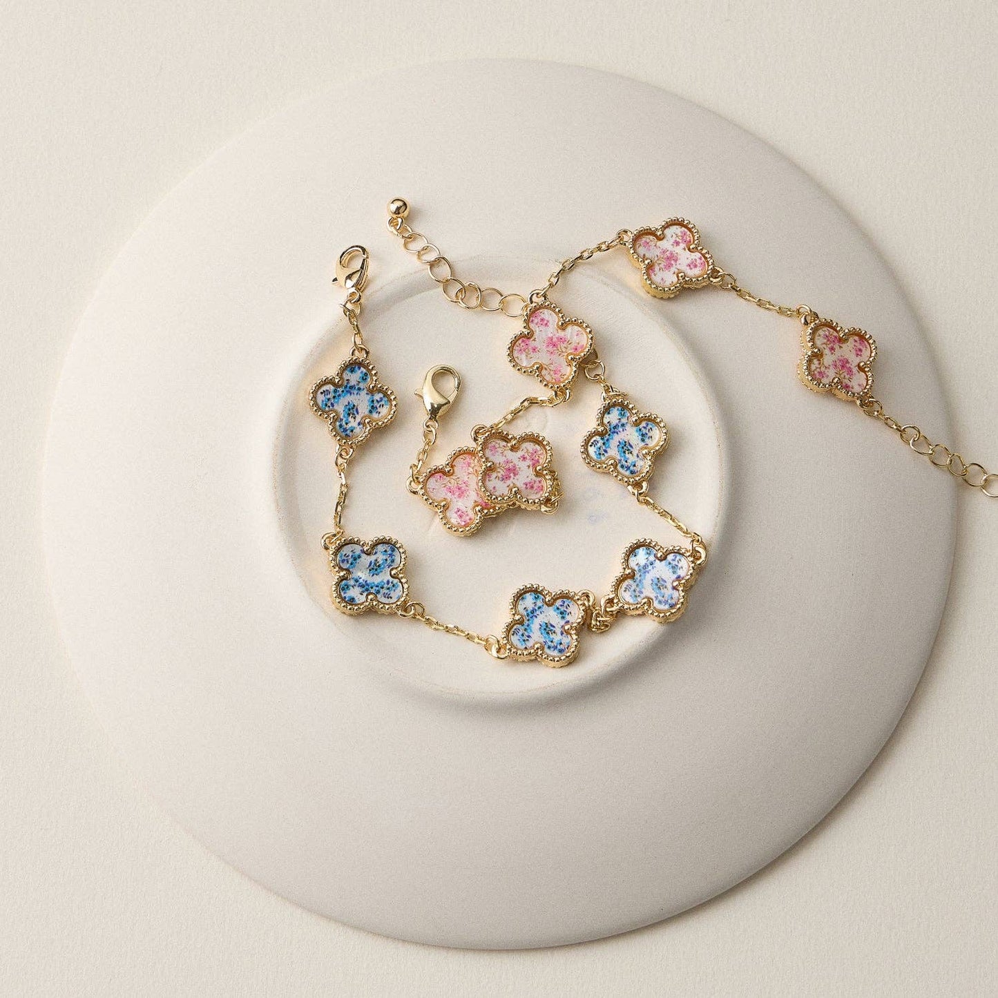 Colorful Shell Charm Bracelet with Gold Detailing: Beige