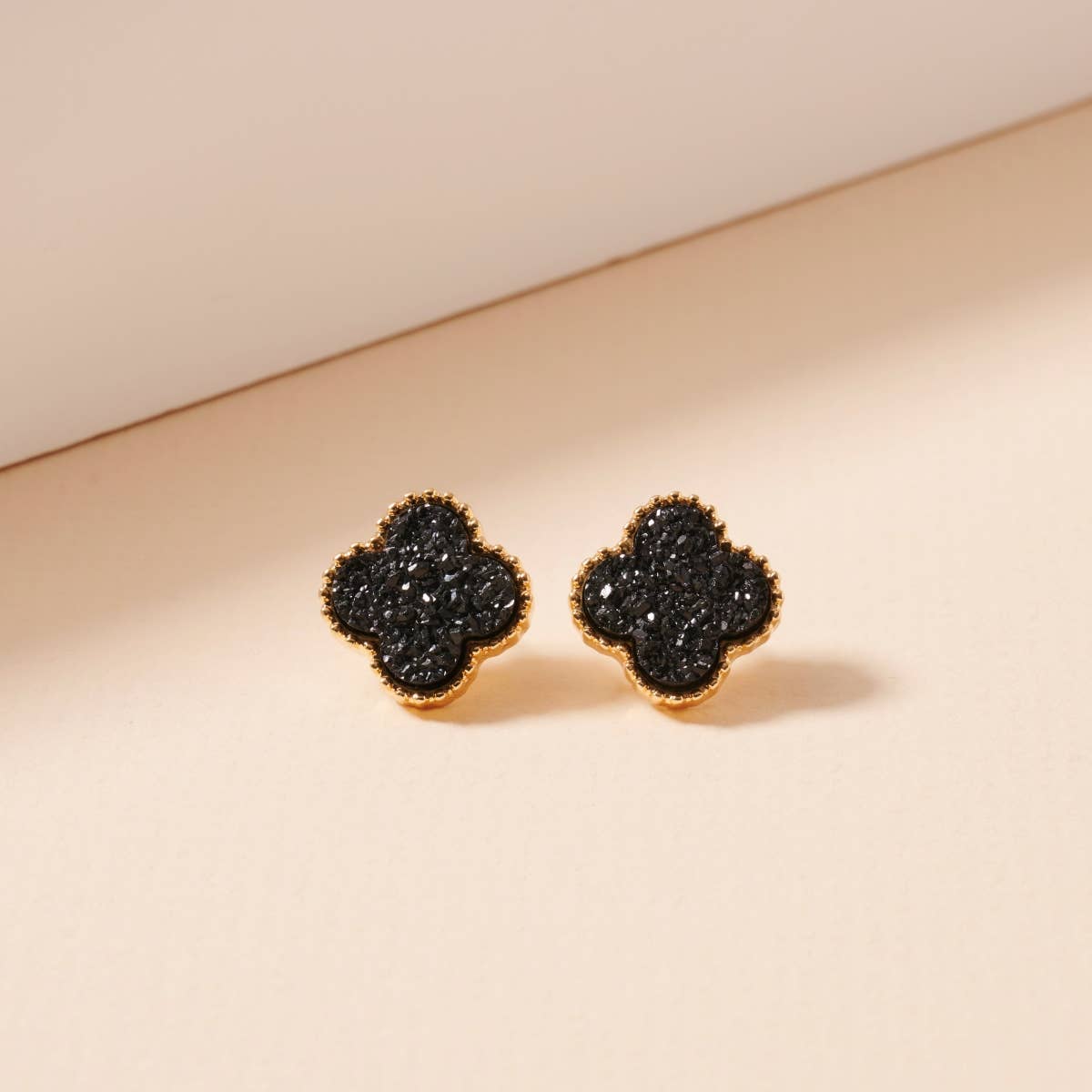 Flower Stud Earrings: Black