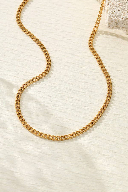 STAINLESS STEEL WATERPROOF TARNISH FREE NECKLACE BOX: Gold
