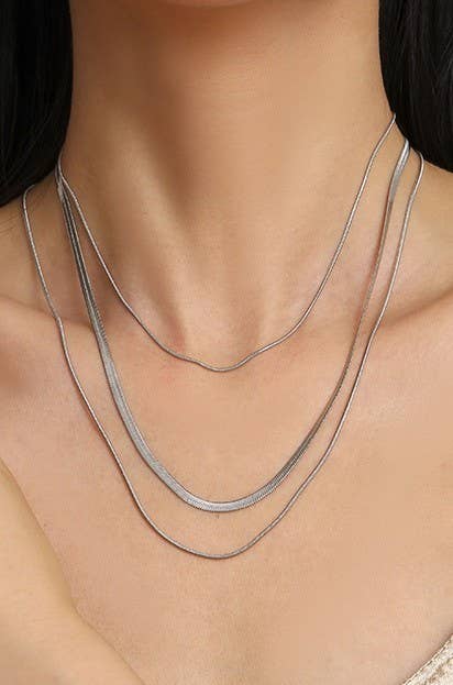 TITANIUM  STEEL NON-TARNISH LAYERED CHAIN NECKLACE: Silver