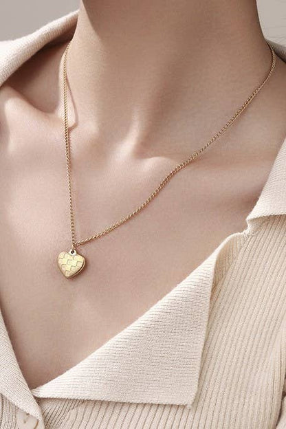 18K Stainless Steel Tarnish Free Checker Necklace: Silver