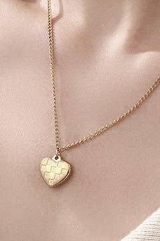 18K Stainless Steel Tarnish Free Checker Necklace: Silver