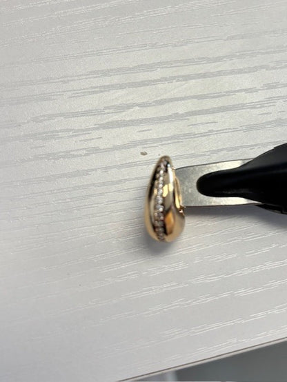 Gold Hoop Clasp Earring